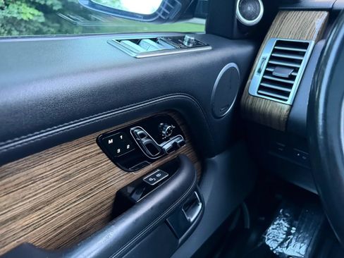 Used 2019 Land Rover Range Rover HSE AWD/4WD image 26