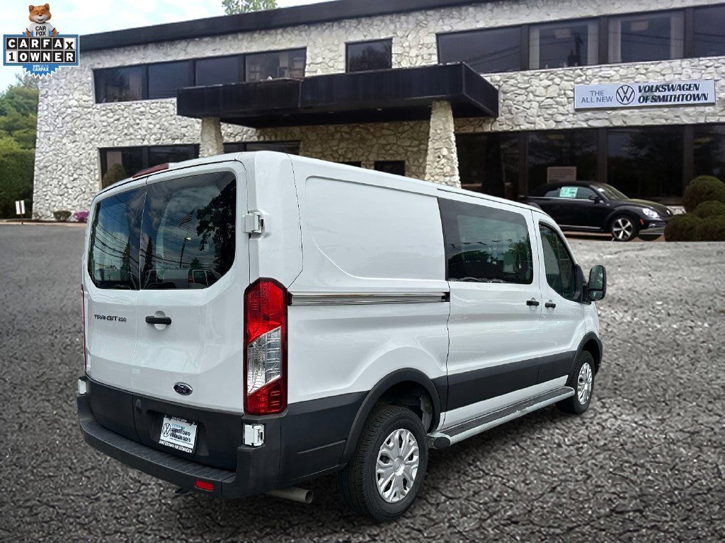 Used 2025 Ford Transit 250 Low Roof w/ Exterior Upgrade Package RWD image 5