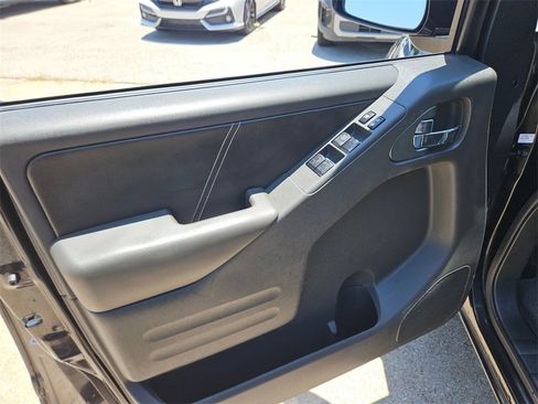 Used 2021 Nissan Frontier PRO-4X w/ Pro-4x Utility Package image 14