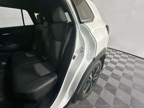 Used 2023 Toyota Corolla Cross AWD Hybrid w/ Convenience Package image 26