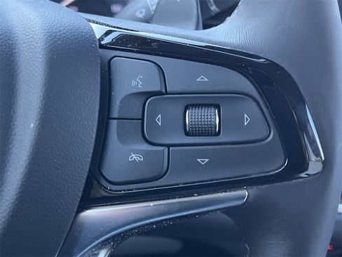 Certified 2024 Buick Enclave Essence image 22