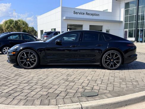 Used 2019 Porsche Panamera RWD image 12