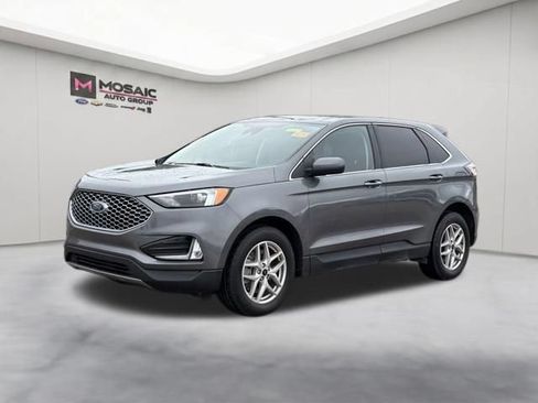 Used 2023 Ford Edge SEL w/ Convenience Package AWD/4WD image 4