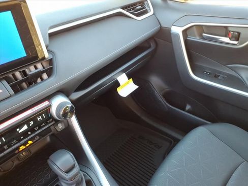 New 2025 Toyota RAV4 XLE image 18