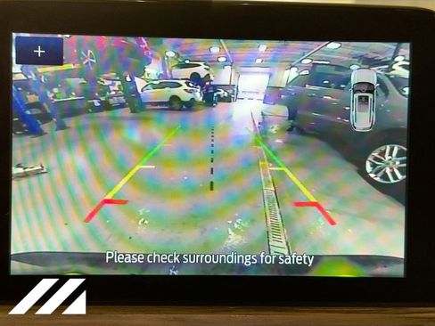 Used 2020 Ford Escape Titanium image 16