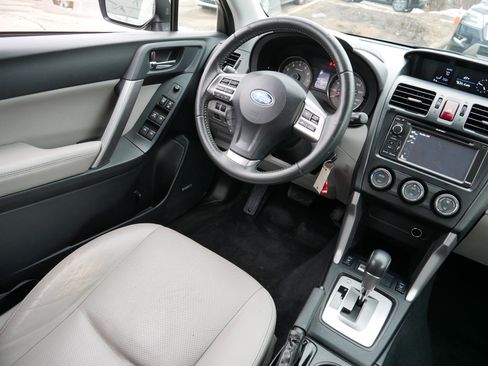 Used 2015 Subaru Forester 2.5i Limited image 9