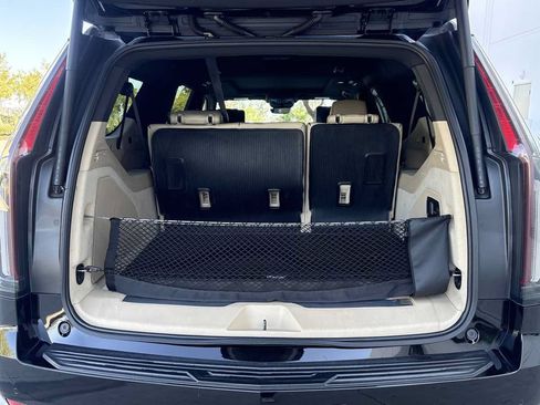 Used 2021 Cadillac Escalade ESV Premium Luxury w/ Driver Assist Tech Package RWD image 9