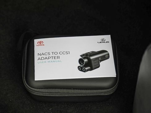 Used 2023 Lexus RZ 450e Premium w/ Technology Package image 19