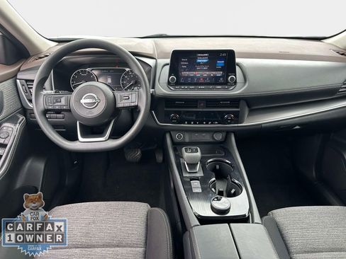 Used 2023 Nissan Rogue SV AWD/4WD image 14