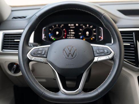 Used 2022 Volkswagen Atlas SE image 37