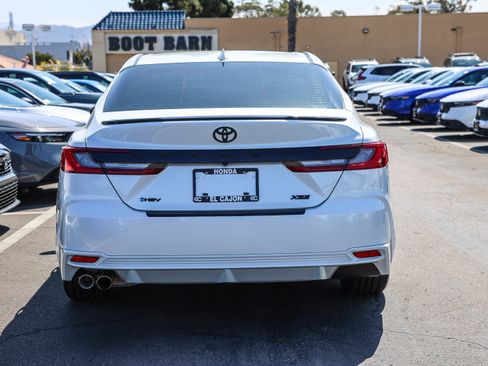Used 2025 Toyota Camry XSE FWD image 22