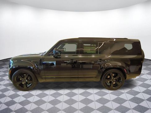 New 2026 Land Rover Defender 130 V8 AWD/4WD image 2