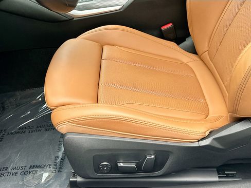 Used 2024 BMW 430i Convertible w/ M Sport Package RWD image 18