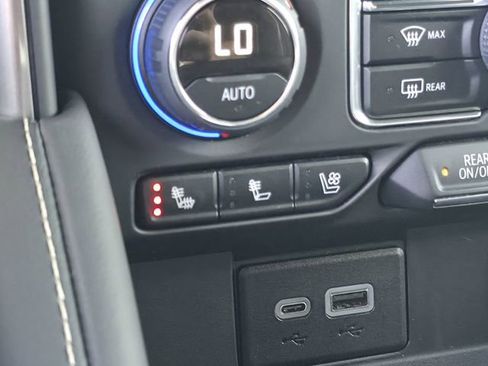 Used 2024 Chevrolet Tahoe Premier image 19