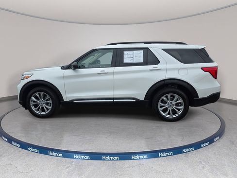 Certified 2023 Ford Explorer XLT w/ Equipment Group 202A AWD/4WD image 8