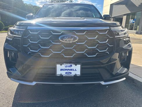 New 2026 Ford Explorer Platinum w/ LUX Leather Package AWD/4WD image 9