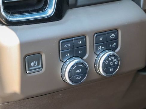 Used 2023 GMC Sierra 1500 Denali w/ Denali Reserve Package AWD/4WD image 14