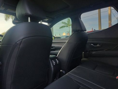 Certified 2025 Hyundai Santa Cruz SEL image 11