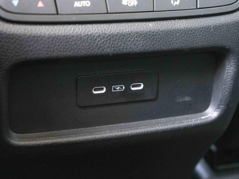 Used 2025 Honda Pilot Touring image 44