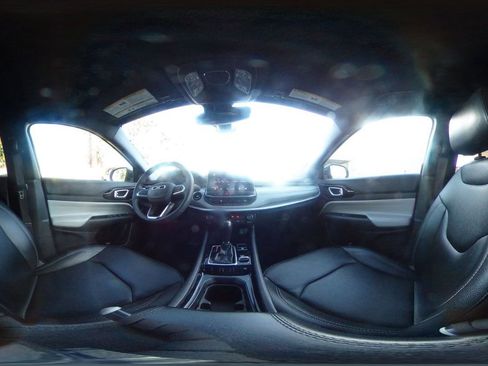 Used 2025 Jeep Compass Limited AWD/4WD image 43
