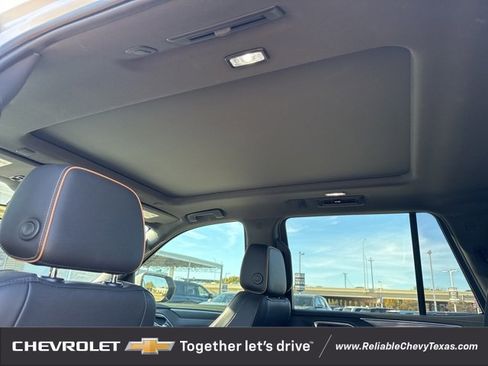 Certified 2021 GMC Yukon AT4 w/ Technology Package image 18