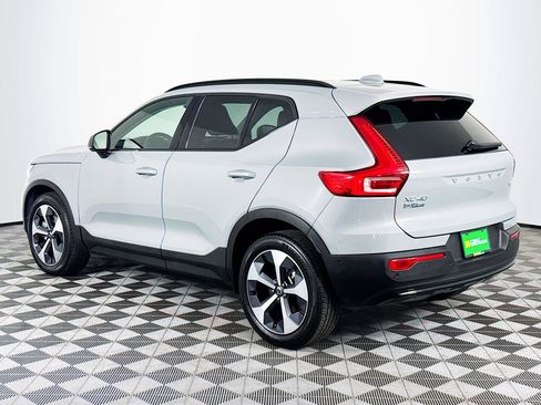 Used 2026 Volvo XC40 B5 Plus AWD/4WD image 6