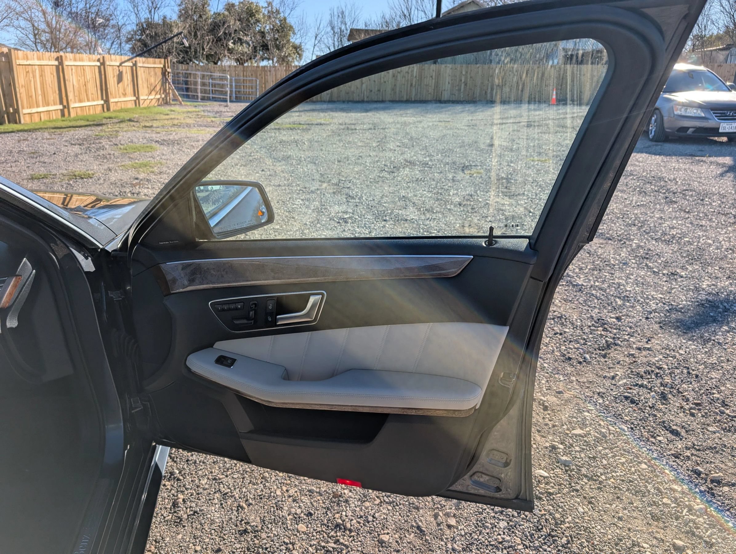 Used 2013 Mercedes-Benz E 350 Sedan image 28