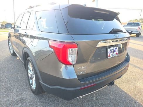 Used 2020 Ford Explorer XLT w/ Equipment Group 202A image 6