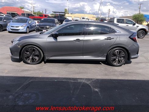 Used 2018 Honda Civic EX-L image 5
