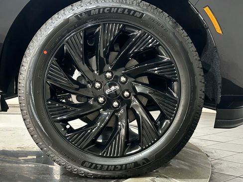 New 2026 Lincoln Navigator L Reserve AWD/4WD image 22