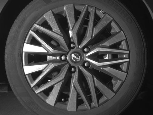 Used 2025 Nissan Altima 2.5 SV image 13