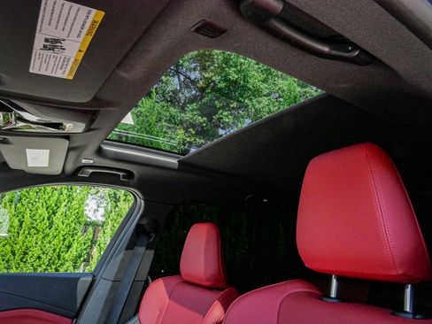 Used 2025 BMW X1 xDrive28i w/ Convenience Package image 28