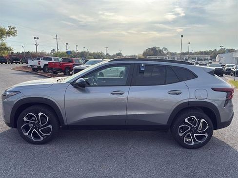 New 2026 Chevrolet Trax RS w/ Driver Confidence Package image 4