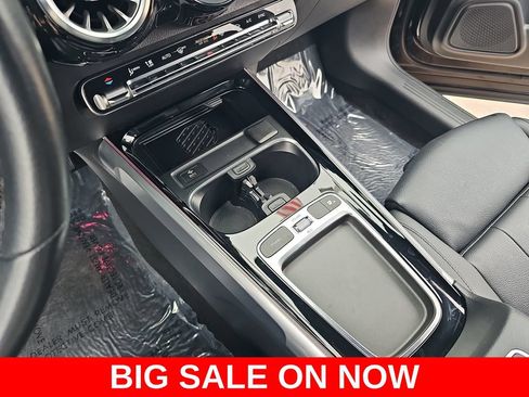 Used 2025 Mercedes-Benz GLB 250 image 23