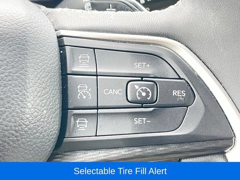 Used 2025 Jeep Grand Cherokee Laredo X w/ Luxury Tech Group I AWD/4WD image 20