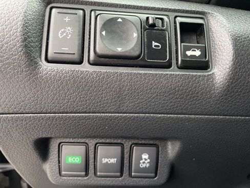 Used 2017 Nissan Sentra SR Turbo w/ SR Midnight Edition image 16