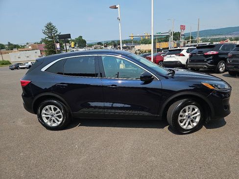 Used 2021 Ford Escape SE w/ Convenience Package AWD/4WD image 2