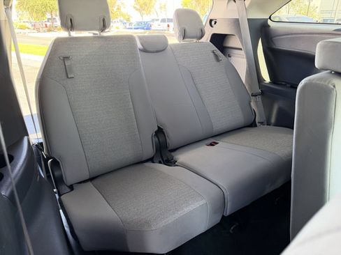 Certified 2025 Toyota Sienna LE FWD image 13