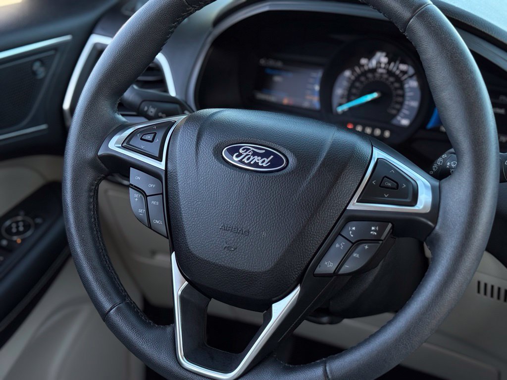 Used 2024 Ford Edge Titanium AWD/4WD image 7