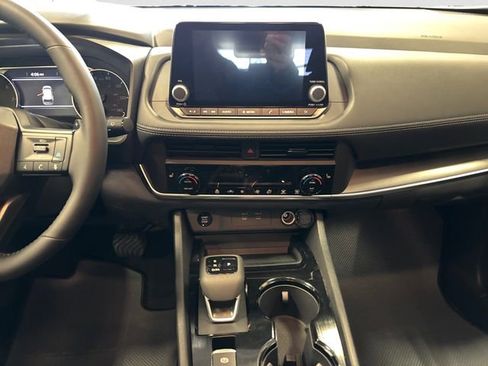 New 2026 Nissan Rogue SV w/ Cold Weather Package AWD/4WD image 11