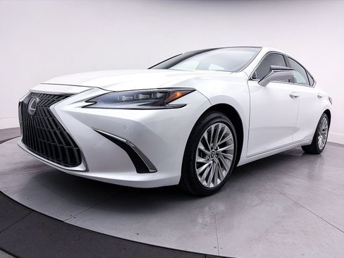 Used 2023 Lexus ES 350 Ultra Luxury image 14
