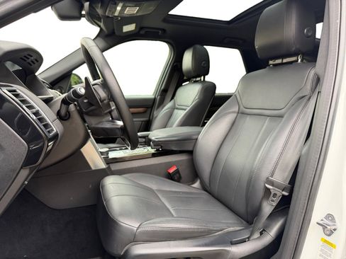Used 2019 Land Rover Discovery HSE AWD/4WD image 10
