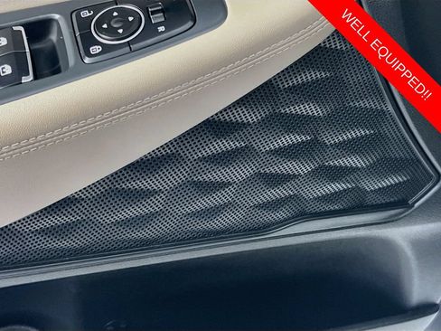 Used 2023 Hyundai Santa Fe SEL FWD image 19