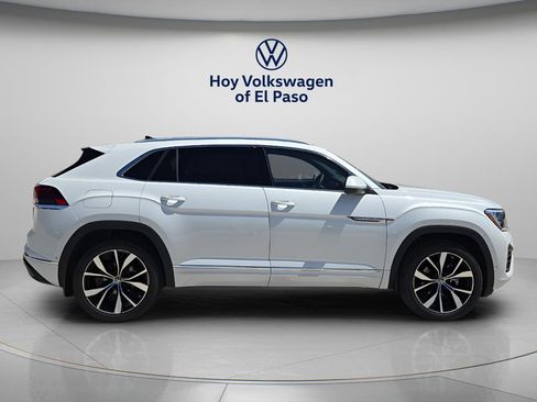 New 2026 Volkswagen Atlas Cross Sport SEL Premium R-Line AWD/4WD image 2