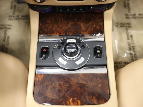 Used 2010 Rolls-Royce Ghost RWD image 41