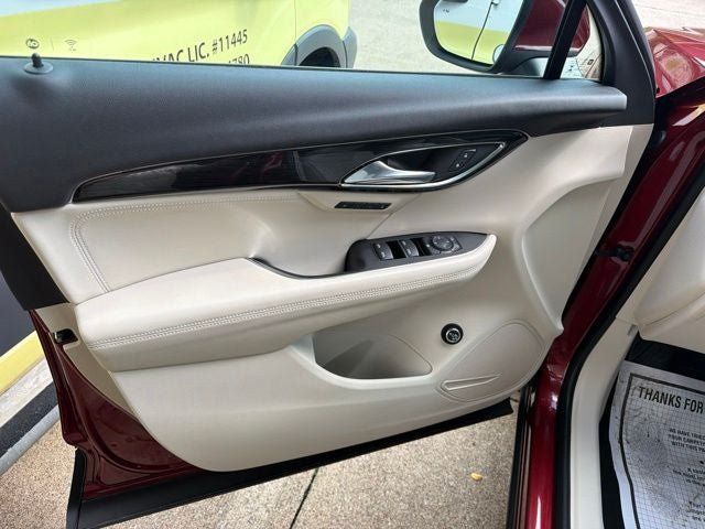 Used 2021 Buick Envision Essence FWD image 8