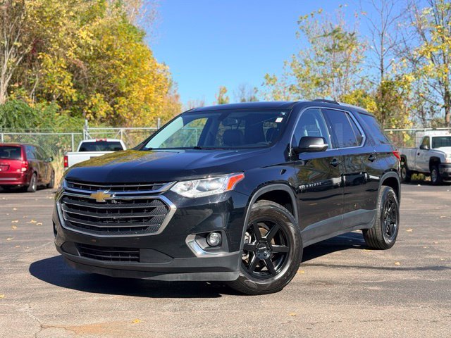 Used 2018 Chevrolet Traverse LT FWD image 2