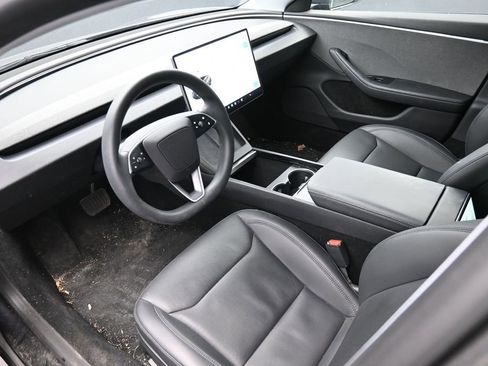 Used 2025 Tesla Model 3 Long Range image 17