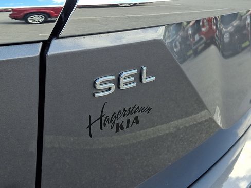 Used 2024 Volkswagen Atlas SEL Premium R-Line AWD/4WD image 35