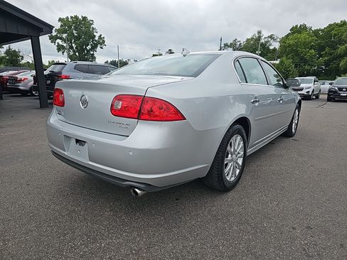 Used 2011 Buick Lucerne CXL w/ Driver Confidence Package FWD image 3